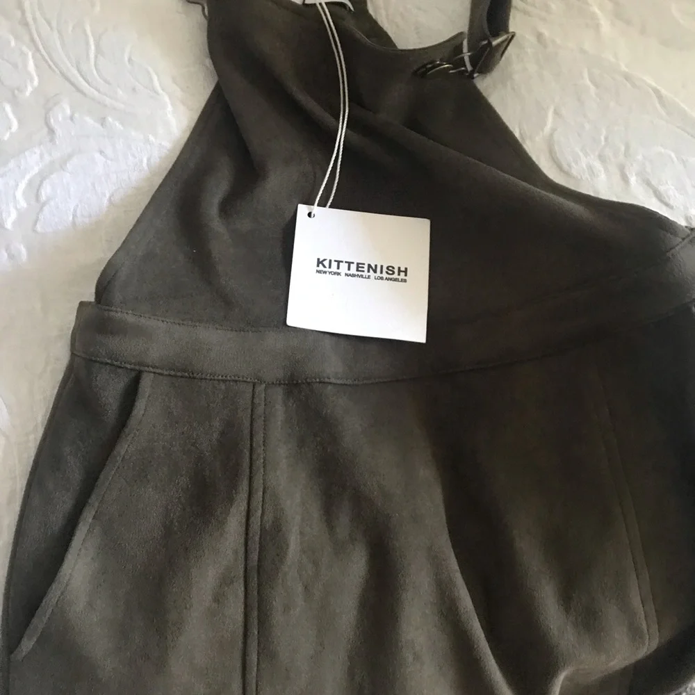 Kittenish Jessie James Decker overalls - Picture 2 of 3